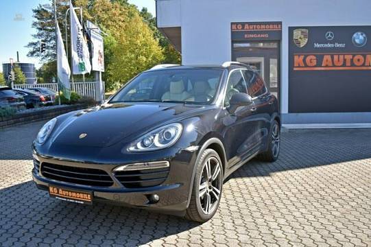 Porsche Cayenne S PASM-Panorama-Kamera-PDLS-BOSE-BiColor