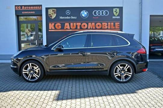 Porsche Cayenne S PASM-Panorama-Kamera-PDLS-BOSE-BiColor