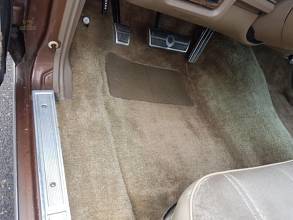 Thumbnail von Ford Ltd. Brougham Sedan, the top model, full size