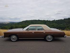 Thumbnail von Ford Ltd. Brougham Sedan, the top model, full size
