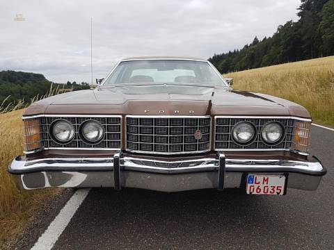Ford Ltd. Brougham Sedan, das Top Modell, Fullsize