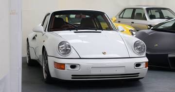Thumbnail von Porsche 911 Turbo S Leichtbau (1993)  1 of 86 cars worldwide
