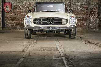 メルセデス・ベンツ 230 SL