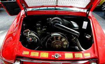 Thumbnail von 911 L Coupé, January 1968, Polarrot/Black 1 paint, original paint, SWB