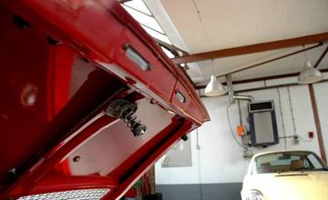 Thumbnail von 911 L Coupé, January 1968, Polarrot/Black 1 paint, original paint, SWB