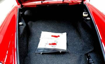 Thumbnail von 911 L Coupé, January 1968, Polarrot/Black 1 paint, original paint, SWB