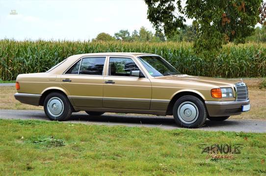 Mercedes-Benz 300 SE W126