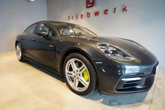 Porsche Panamera 4 E- Hybrid