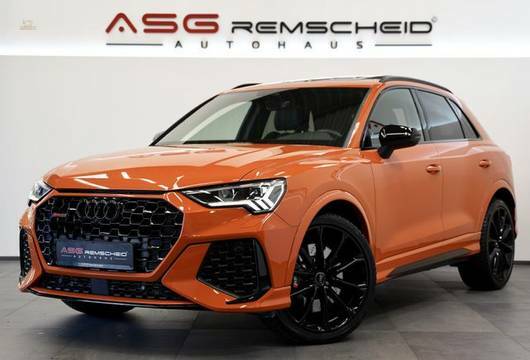 Audi - RSQ3 