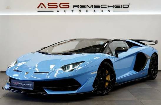 Lamborghini - Aventador