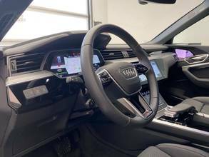 Thumbnail von AUDI E-TRON