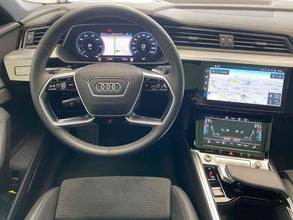 Thumbnail von AUDI E-TRON GT