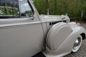 Thumbnail von Packard 1 20 Cabriolet (1940)