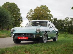 フェラーリ 330GT シリーズII