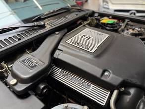 Thumbnail von Bentley Azure Convertible 6.75L V8 Service Book