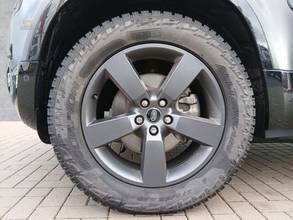 Thumbnail von Land Rover Defender 110 D250 X-Dynamic HSE tow bar, in silkma