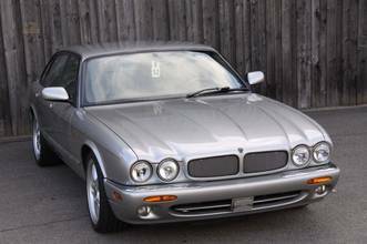 Thumbnail von Jaguar top-maintained XJR with 3 years warranty