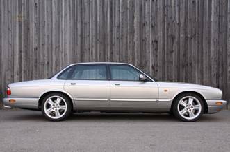 Thumbnail von Jaguar top-maintained XJR with 3 years warranty