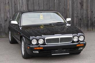 Jaguar Daimler Double Six 3 Years Warranty