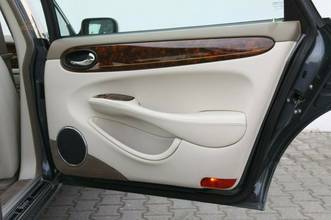 Thumbnail von Jaguar Daimler V8 long version 3 years warranty