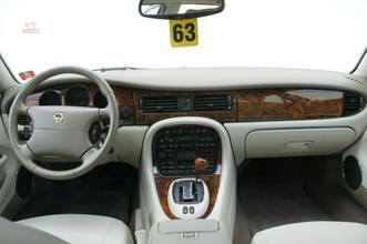 Thumbnail von Jaguar Daimler V8 long version 3 years warranty
