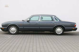 Thumbnail von Jaguar Daimler V8 long version 3 years warranty