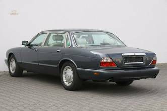 Thumbnail von Jaguar Daimler V8 long version 3 years warranty