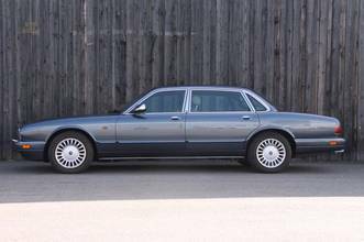 Thumbnail von Jaguar Daimler Double Six Majestic 3 Years Warranty