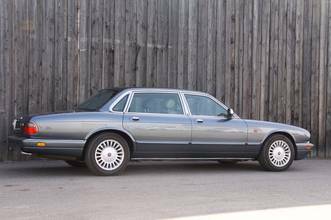 Thumbnail von Jaguar Daimler Double Six Majestic 3 Years Warranty