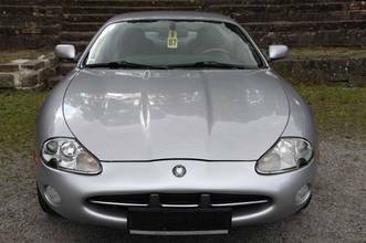ジャガー XK8クーペ 3年保証