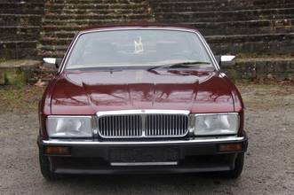 ジャガー・ダイムラー XJ40 3年保証付き