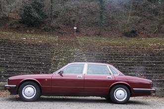 Thumbnail von Jaguar Daimler XJ40 with 3 years warranty