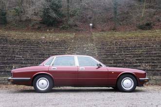 Thumbnail von Jaguar Daimler XJ40 with 3 years warranty