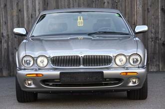 ジャガー・ダイムラー V8 ロングバージョン 3年保証