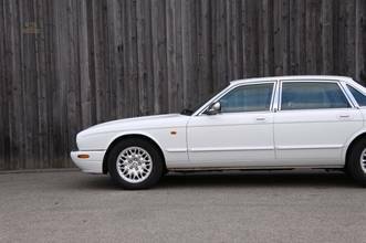 Thumbnail von Jaguar XJ 4.0 Sovereign 3 Years Warranty