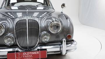 Thumbnail von Daimler V8 250 '65