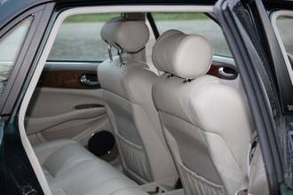 Thumbnail von Jaguar top-maintained XJR with 3 years warranty