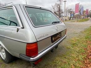 Thumbnail von Mercedes-Benz 280 TE, richly equipped and documented