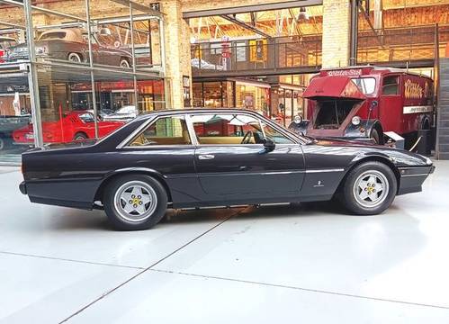 Ferrari 412i - Schweizer Modell mit 5Gang-Schaltgetriebe