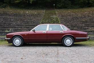Thumbnail von Jaguar XJ40 Sovereign with 3 years warranty, historic registration