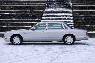 Thumbnail von Jaguar XJ 3.2 Executive Right-Hand Drive 3 Years Warranty