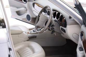Thumbnail von Jaguar XJ 3.2 Executive Right-Hand Drive 3 Years Warranty
