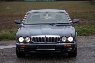 Thumbnail von Jaguar XJ 4.0 Sovereign 3 years warranty from 1st hand