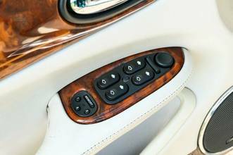 Thumbnail von Jaguar Daimler V8 Long Version 3 Years Warranty