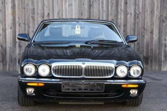 ジャガーXJ 4.0 Sovereign 3年保証
