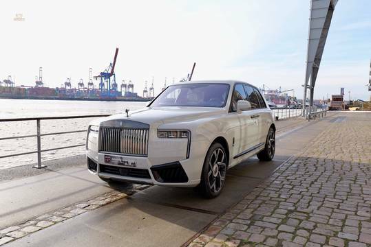 Rolls-Royce Cullian Black Badge 2026 4 Seats I star headliner 