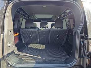 Thumbnail von Land Rover Defender 110 D250 MHD X-Dynamic SE tow bar