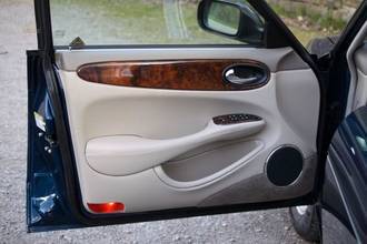 Thumbnail von Jaguar Sovereign 3-year warranty exception vehicle