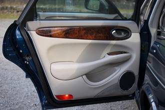 Thumbnail von Jaguar Sovereign 3-year warranty exception vehicle