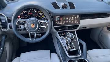 Thumbnail von Porsche Cayenne Coupe GTS Emissions Sport Pano SportDesign 22
